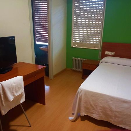 Pension San Roque Lugo Bagian luar foto