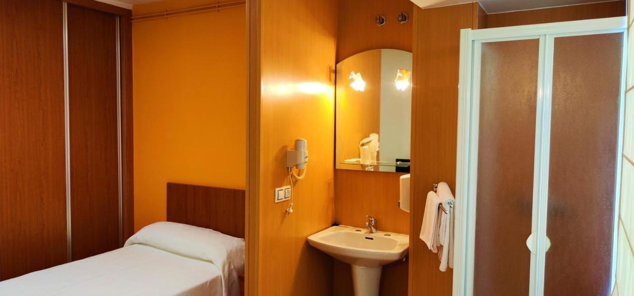 Pension San Roque Lugo Bagian luar foto