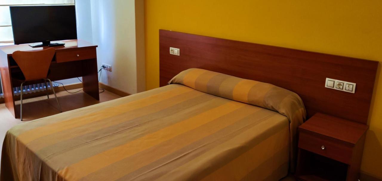Pension San Roque Lugo Bagian luar foto