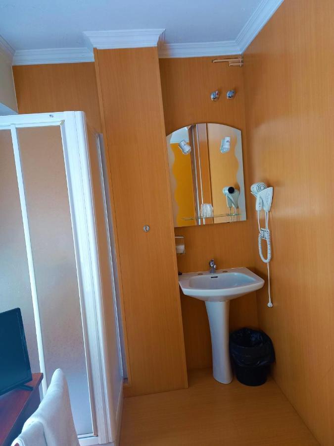 Pension San Roque Lugo Bagian luar foto